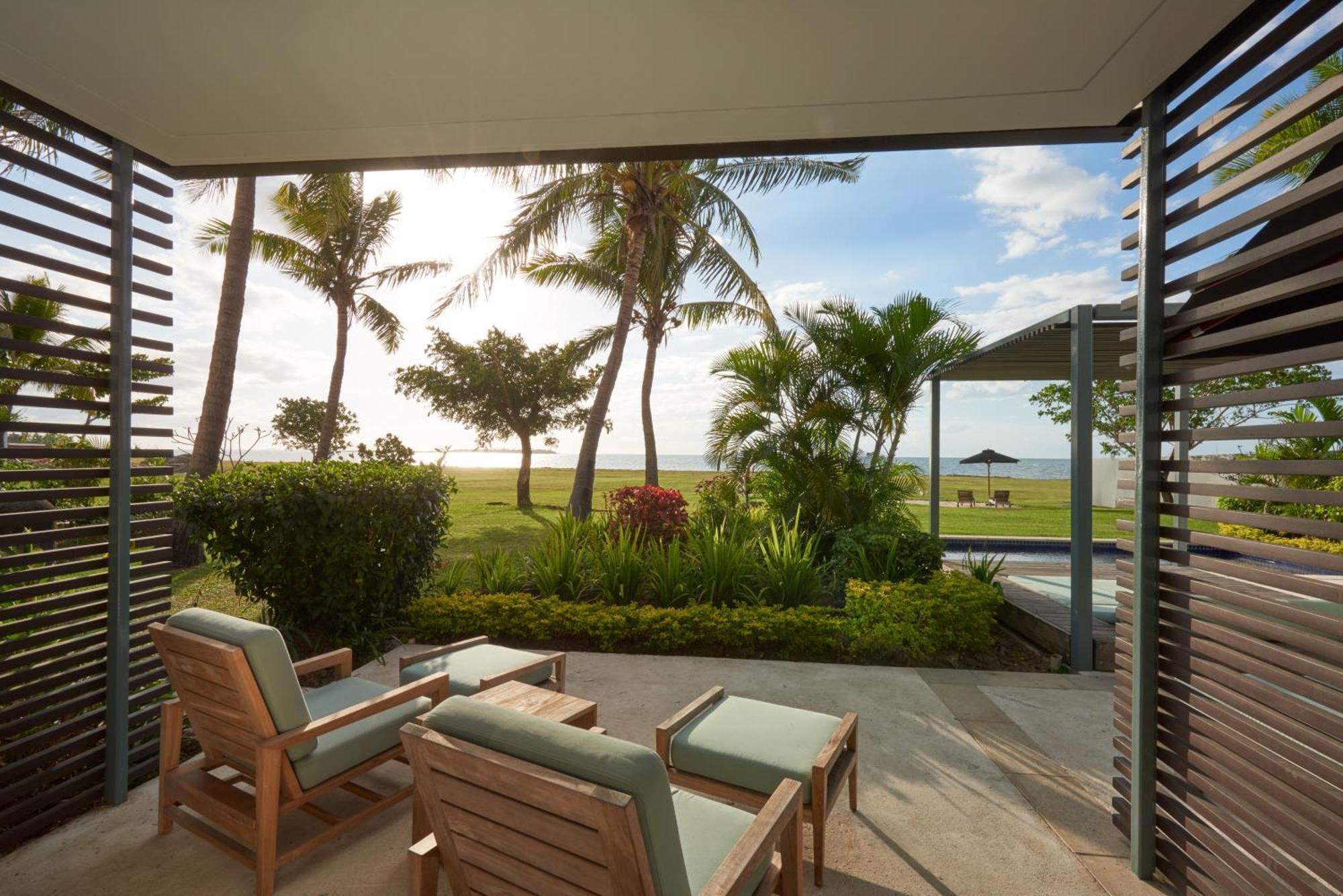 Hilton Fiji Beach Resort And Spa Denarau Island Kültér fotó View from a guest room at the Sheraton Resort